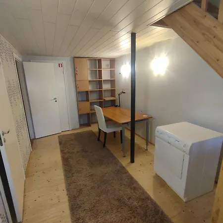 Kuberi Airport Apartment